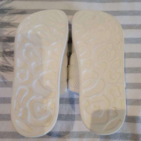 Aerosoles Aware Tara Mesh Sandals - Picture 5 of 13